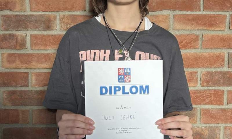 očj